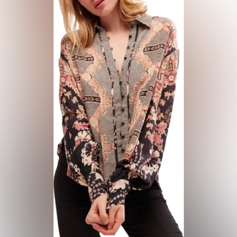Free People - Virga Baby Black Combo Fun Print Button Down Blouse Size XS